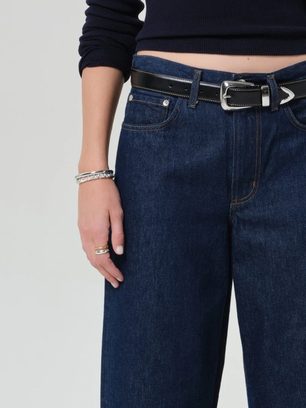 Citizens Of Humanity Miro Barrel Leg Jean in Amherst Dark Wash 30